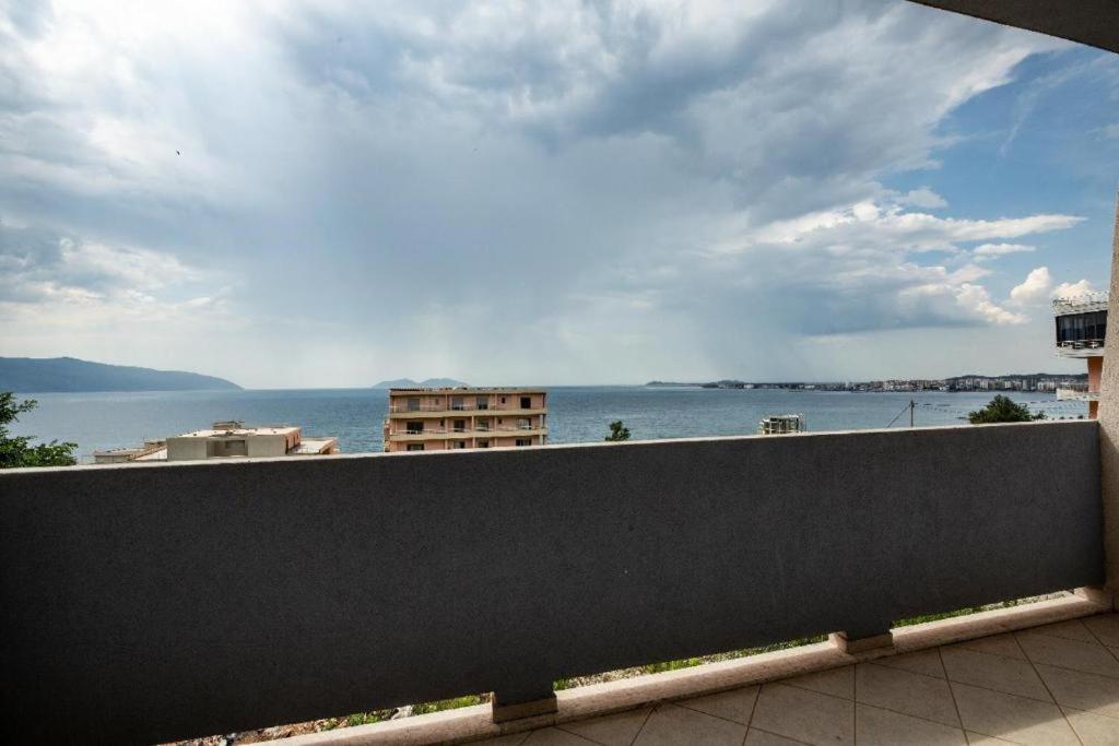 Sea View Apartment Vlorë 외부 사진
